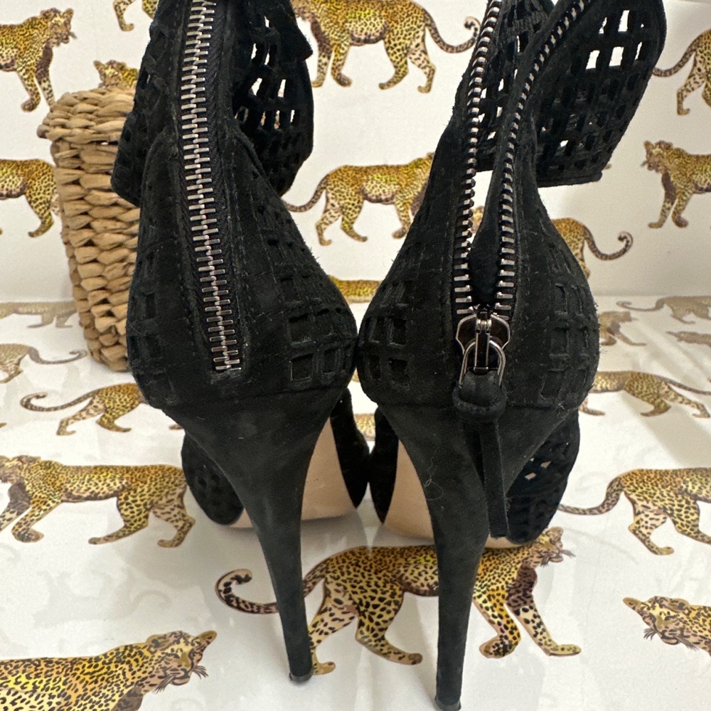 Authentic Miu Miu suede cage sandals - size 38 - Picture 7 of 7